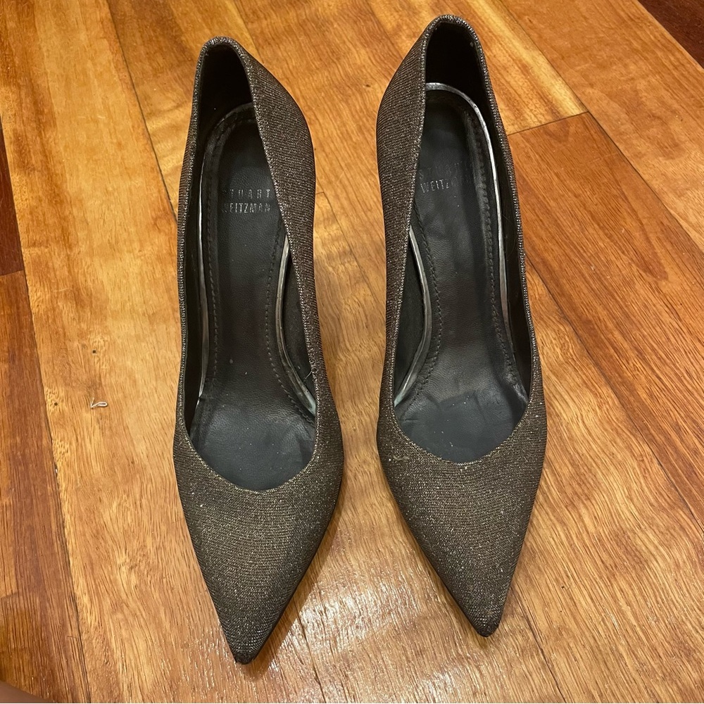 Stuart Weitzman Gold Sparkly Point Toe Heels - image 4